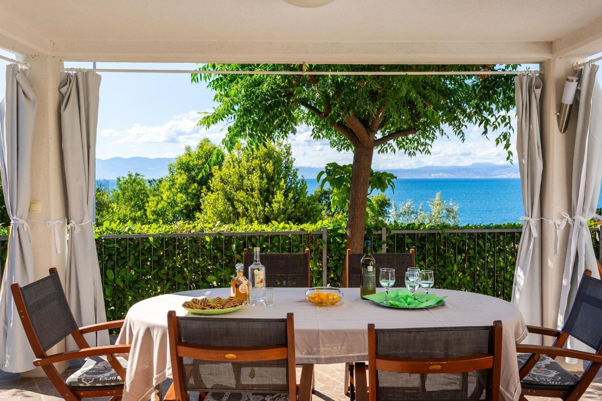 Apartments By The Sea Njivice, Krk - 5295 Exterior foto